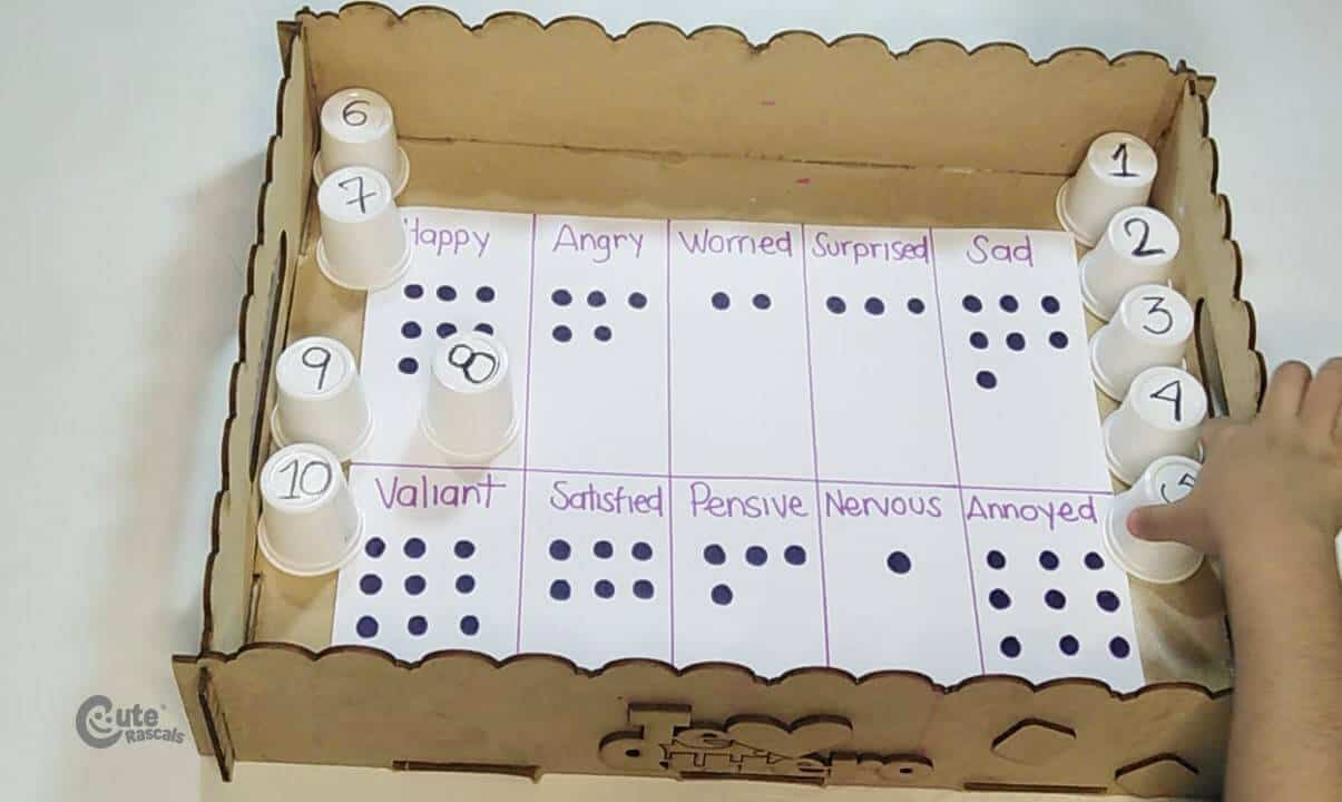 Valentine's Day Crafts. To put the cup with that number